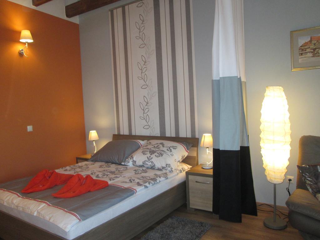 Apartamenty Przy Farze Kazimierz Dolny Pokoj fotografie
