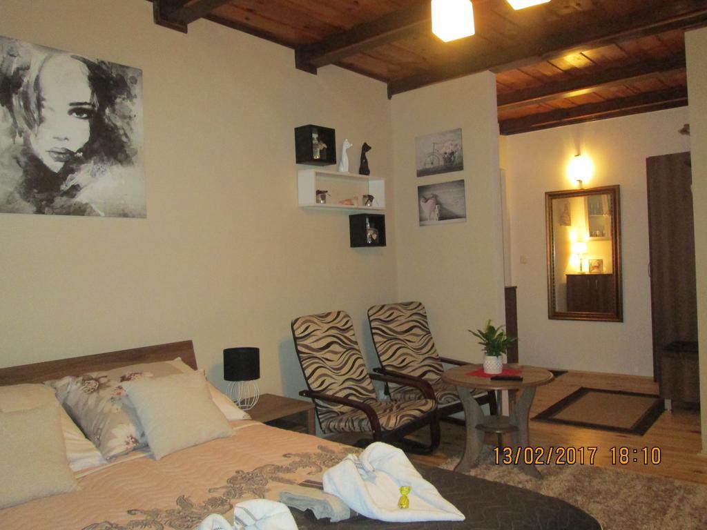 Apartamenty Przy Farze Kazimierz Dolny Pokoj fotografie